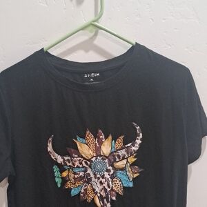 SHEIN Black and Orange Graphic Short Sleeve Tee